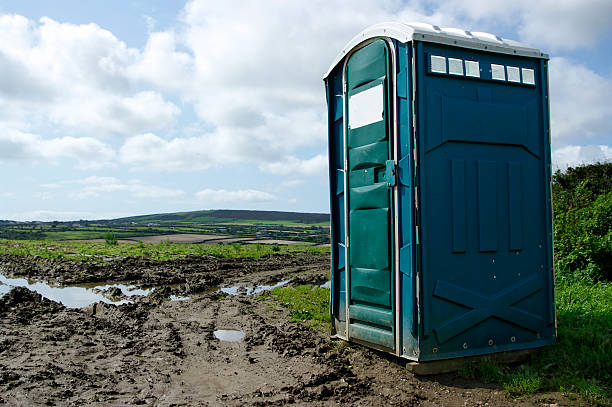 Best Portable Toilet Rental for Emergency Services  in River Hills, WI